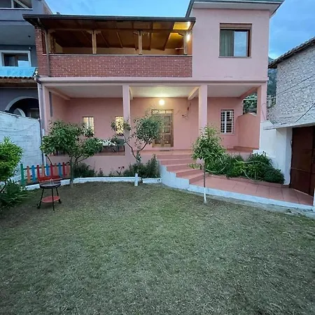 8 Villa